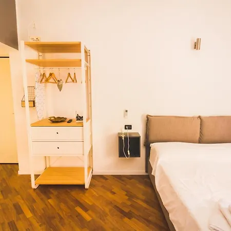 Getthekey S.felice Apartament
